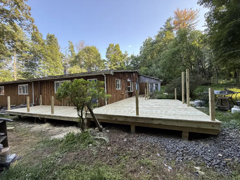 Deck construction detail on a New York home